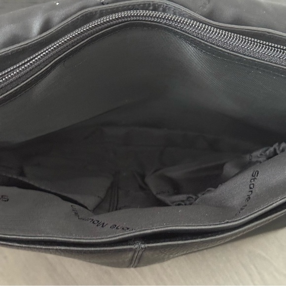 STONE MOUNTAIN Black Leather Shoulder Bag - Picture 12 of 14
